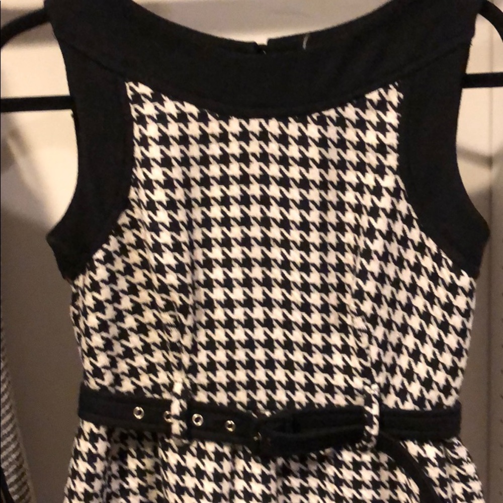 Houndstooth belted dress